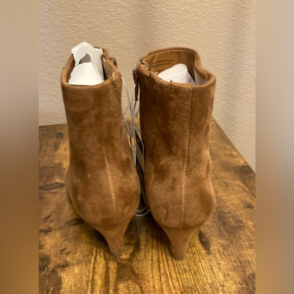 Universal Thread Taylor Kitten Heel Ankle Heel Boot Tan Size 8 New - Picture 3 of 5